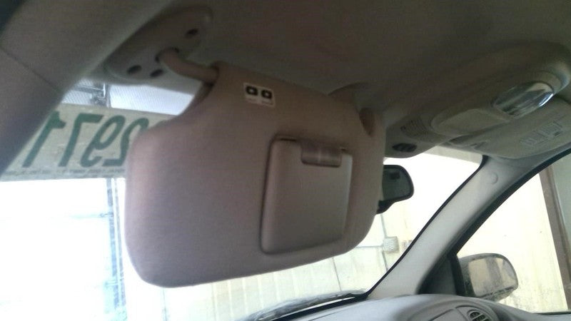 Driver Left Sun Visor With Illumination Fits 05-07 ENVOY 2013554