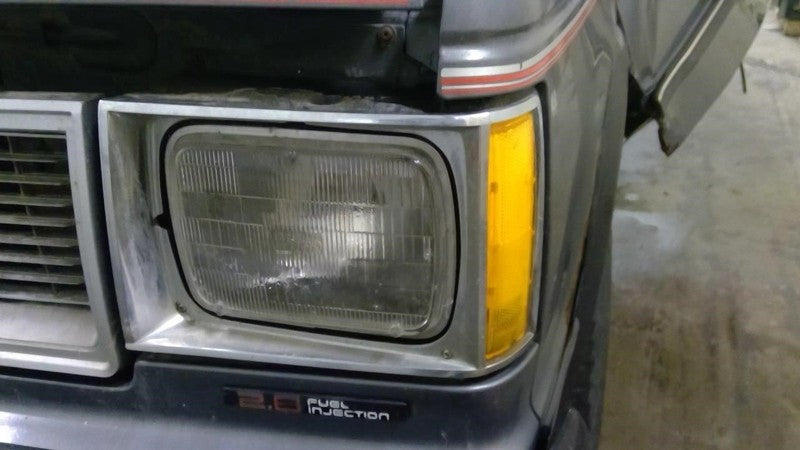 Driver Headlight Sealed Beam Fits 83-94 BLAZER S10/JIMMY S15 1743126
