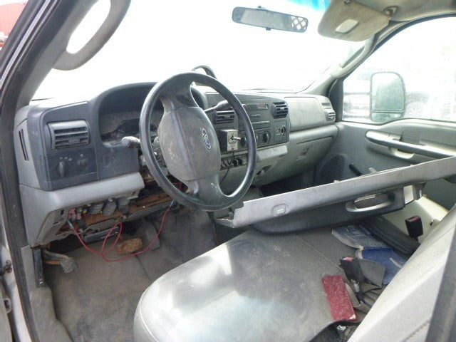 F450SD 2006 Front Door Glass 1384168