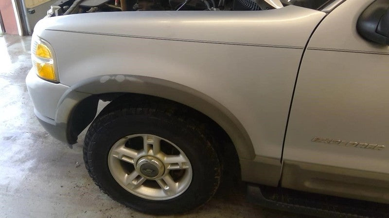 EXPLORER 2002 Front Door Trim Panel 2048917
