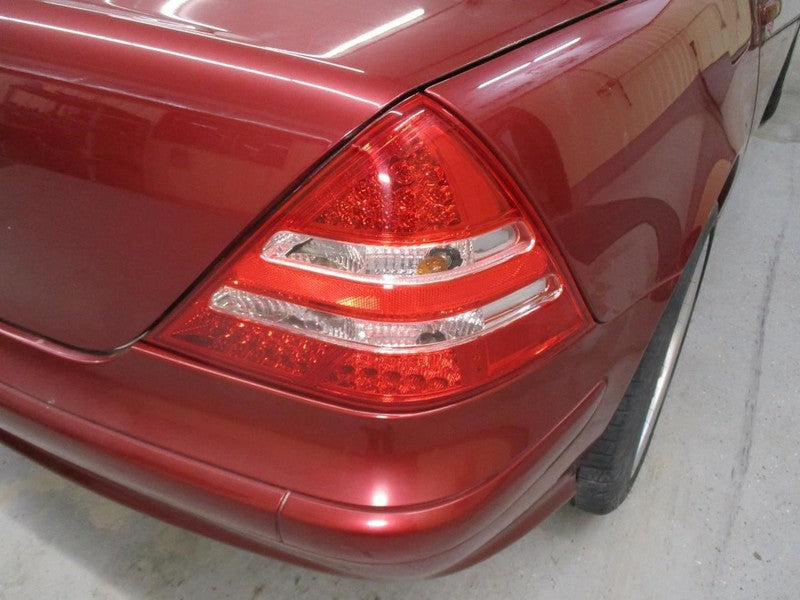 Passenger Tail Light 170 Type SLK230 Fits 01-04 MERCEDES SLK 1908663