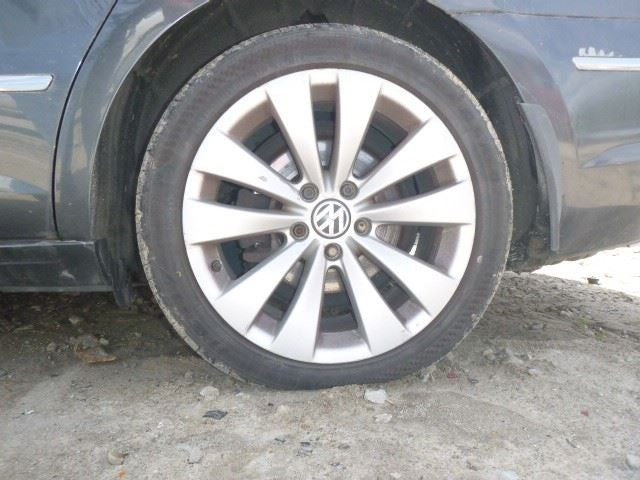 Passenger Right Headlight Halogen Fits 09-12 CC 1565979