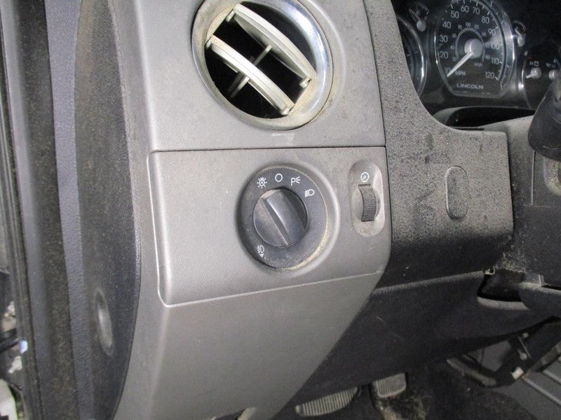 LINC-LT 2007 Dash/Interior/Seat Switch 1931021