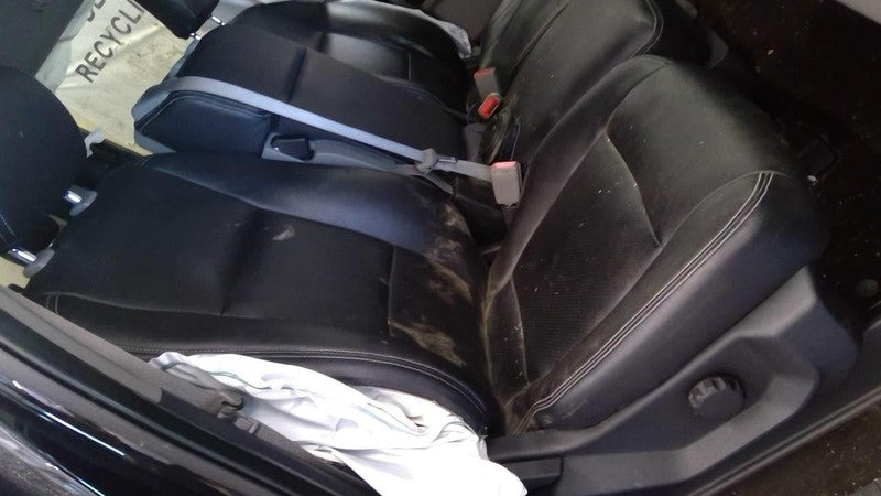 Passenger Right Front Knee Fits 18-20 FORD F150 PICKUP 2048456