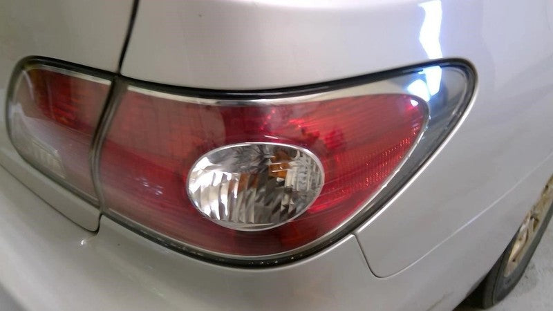 Passenger Tail Light Quarter Panel Mounted Fits 02-03 LEXUS ES300 1924