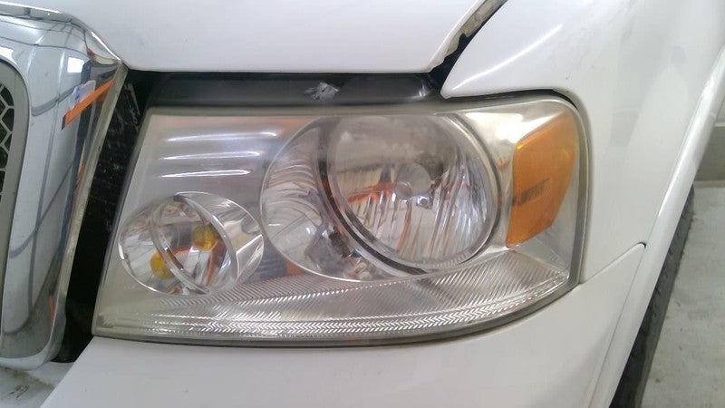 Driver Headlight Bright Background Fits 04-08 FORD F150 PICKUP 1872988