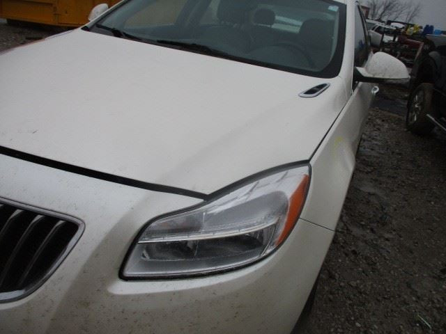 Driver Left Corner/Park Light Fog-driving Fits 11-13 REGAL 1619810