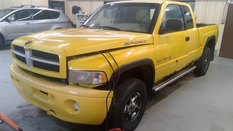 Speedometer Cluster Tachometer MPH Fits 00-01 DODGE 1500 PICKUP 201739