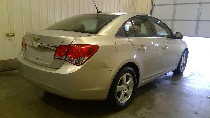 Windshield Wiper Motor VIN P 4th Digit Limited Fits 11-16 CRUZE 202717