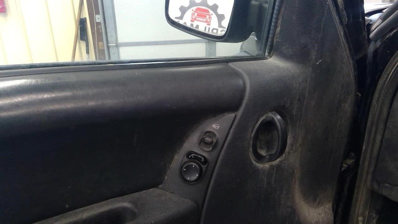 LIBERTY 2003 Front Door Switch 1737228