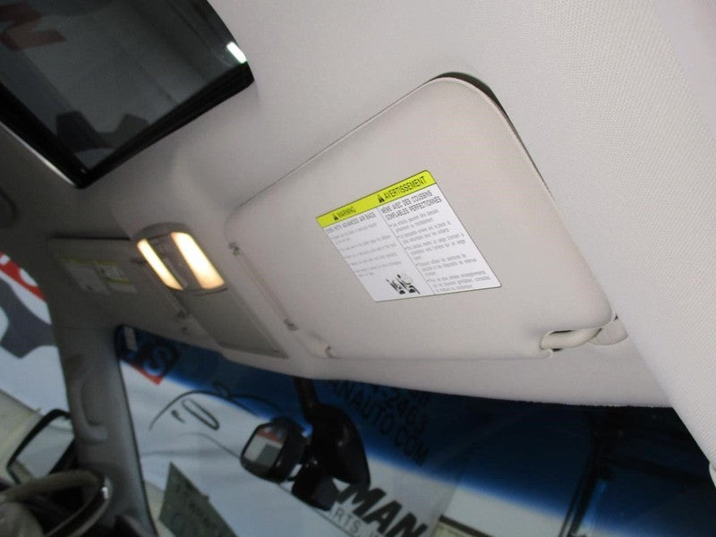 Passenger Sun Visor Illumination Fits 14-24 INFINITI QX80 1869255