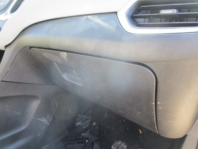 EQUINOX 2019 Glove Box 1521922