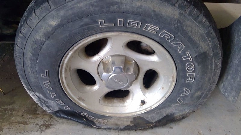 Alternator 130 Amp Fits 92-97 FORD F250 PICKUP 1909805