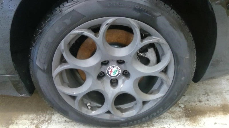 Wheel 17x7-1/2 7 Circle Spoke Opt WF5 Fits 17-18 GIULIA 1938834