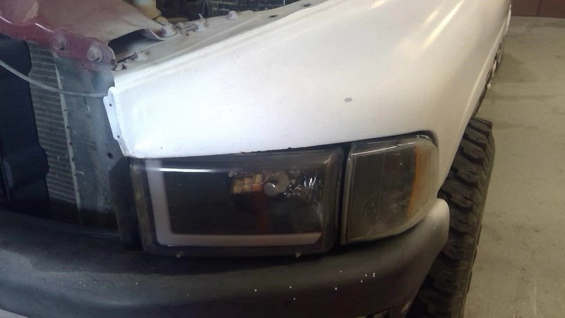 RAM1500 1995 Headlight 2018052