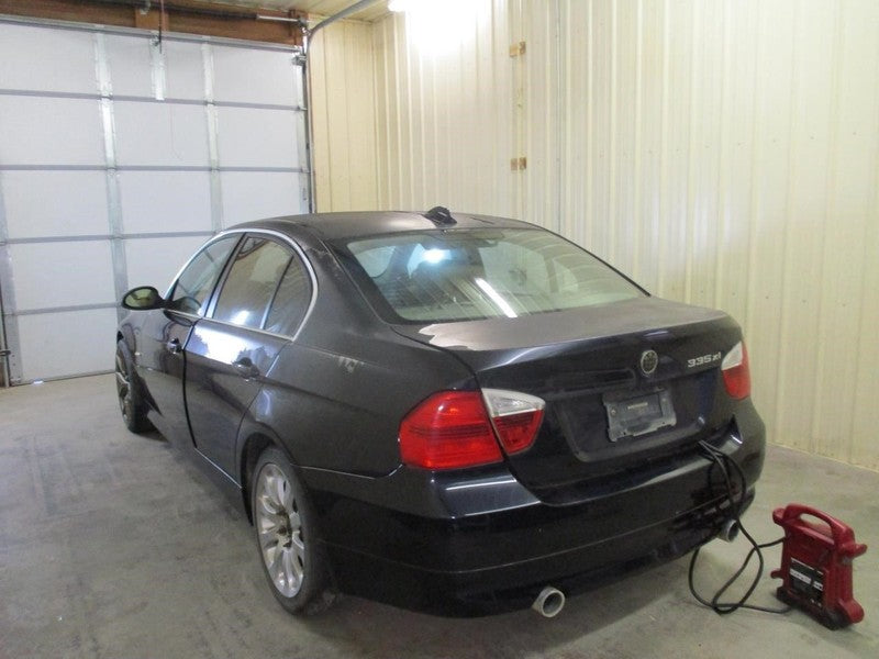 Passenger Headlight Sedan Canada Market With Xenon Fits 06-08 BMW 323i