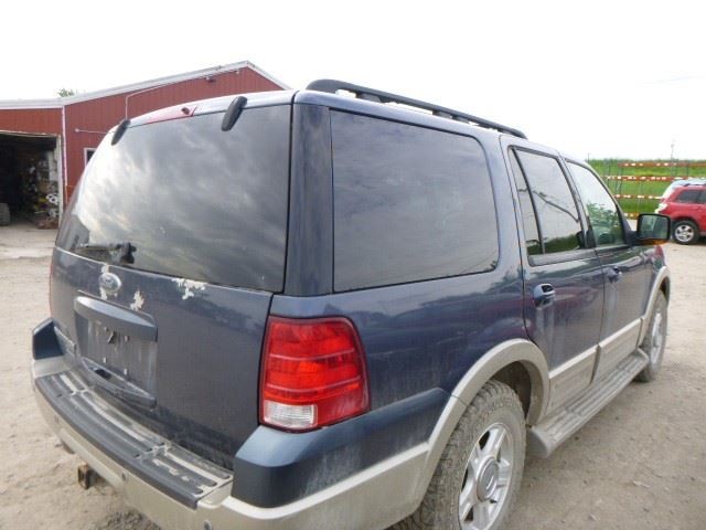 Passenger Right Headlight Bright Background Fits 03-06 EXPEDITION 1180