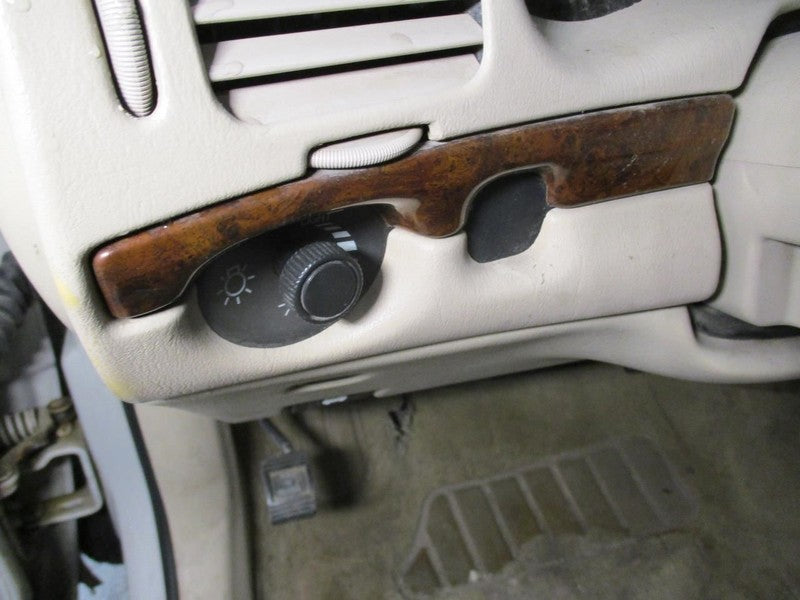IMPALA    2003 Dash/Interior/Seat Switch 2027343