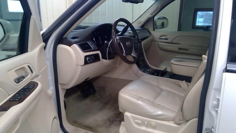 AC Compressor Fits 03-09 ESCALADE 1726422