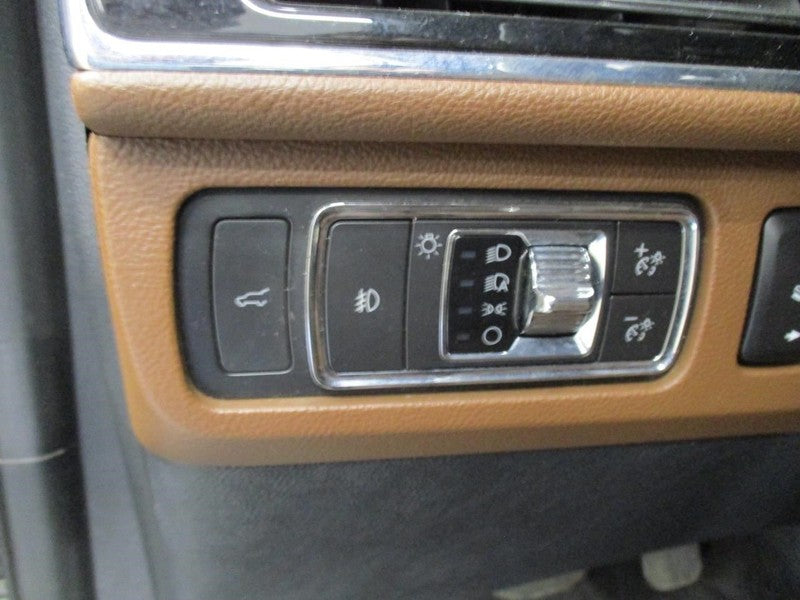 NAVIGATOR 2022 Dash/Interior/Seat Switch 1696509