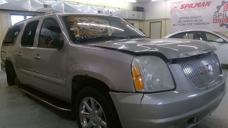 Info-GPS-TV Screen Entertainment System Opt U42 Fits 07-14 ESCALADE 16