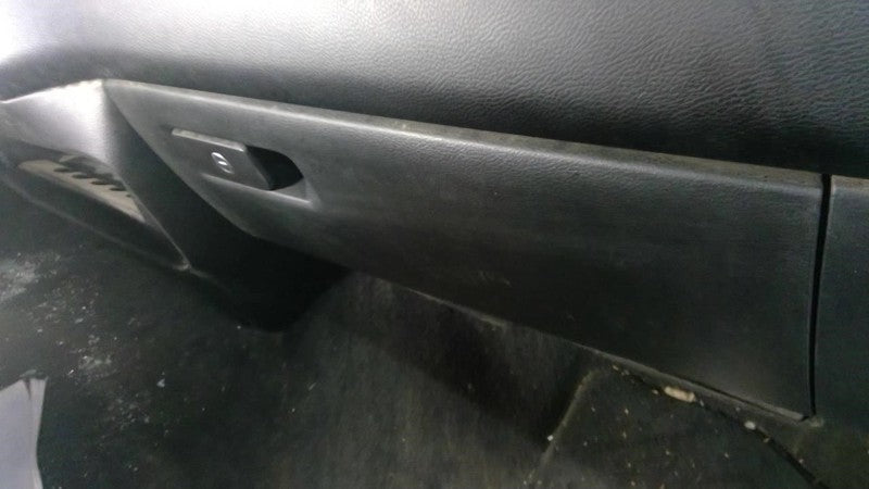 RAM2500   2025 Glove Box 2017006