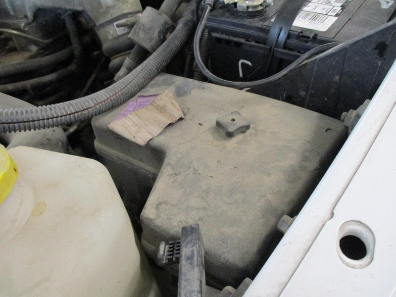 Seat Belt Front Quad Cab Bench Seat Fits 02-05 DODGE 1500 PICKUP 18753