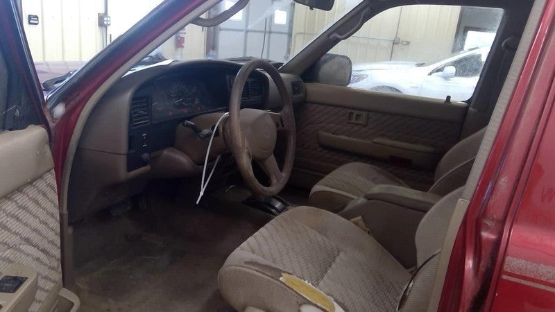 4 RUNNER  1995 Console Front 1933763