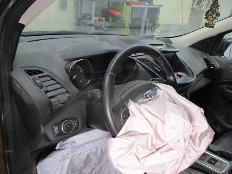 ESCAPE    2017 Steering Wheel 2030318