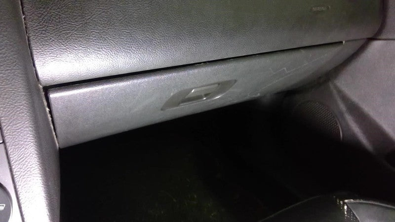 G6        2007 Glove Box 1734847
