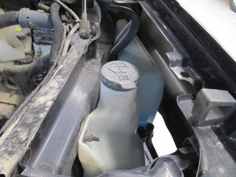 Passenger Front Knee Without Opt Zrx Fits 19-26 SILVERADO 1500 PICKUP 