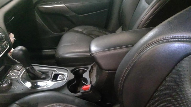 Console Front Full Lenght Floor Console Fits 14-23 CHEROKEE 1910080