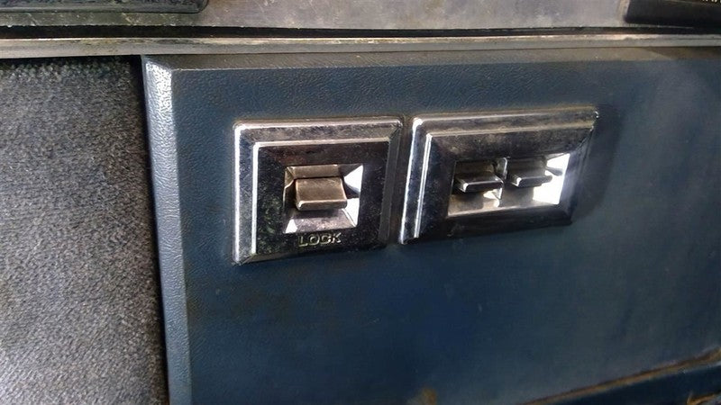 BLAZER    1991 Front Door Switch 1643975