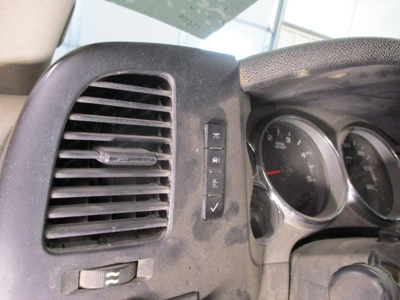 SILVRDO35 2011 Dash/Interior/Seat Switch 1738416