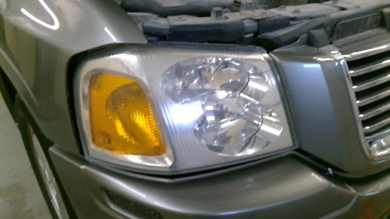 Console Front Floor Fits 06-09 ENVOY 1913352