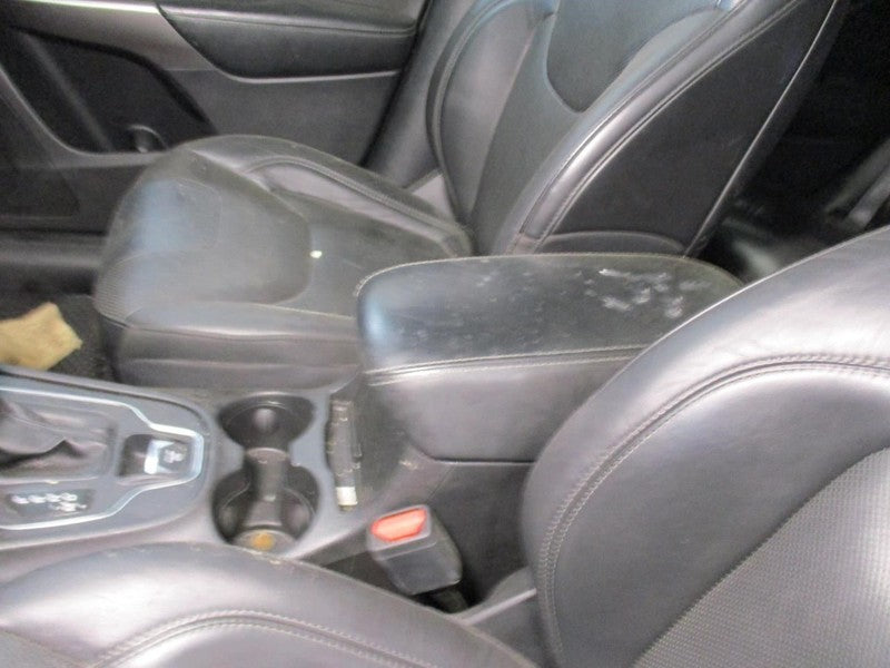 Console Front Full Lenght Floor Console Fits 14-23 CHEROKEE 1678475