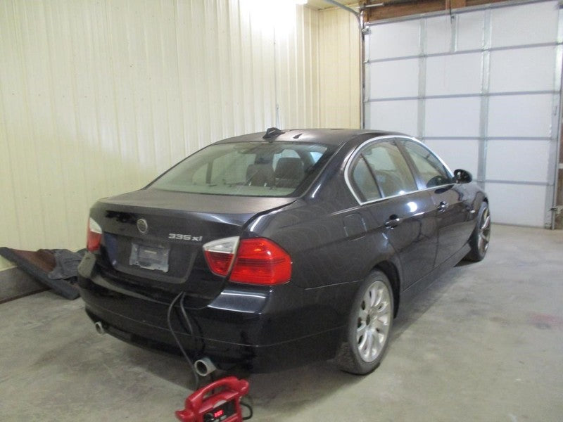 Passenger Headlight Sedan Canada Market With Xenon Fits 06-08 BMW 323i