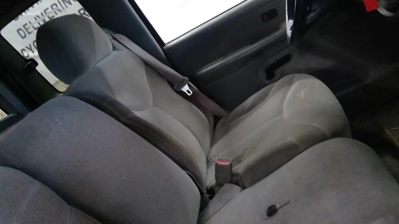 SIERRA150 2000 Front Seat 2022886