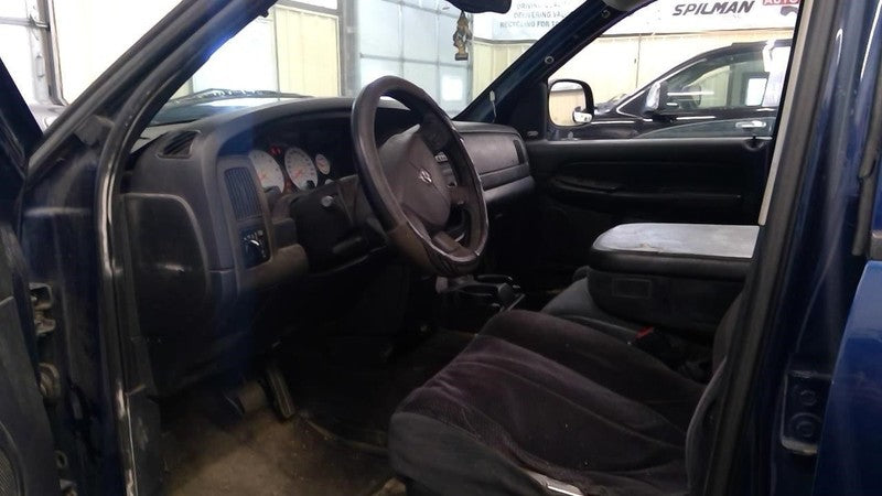 RAM1500   2004 Front Door Trim Panel 2033027