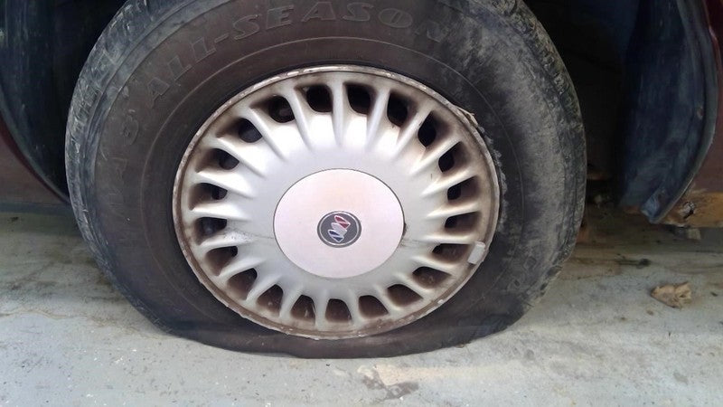 AC Compressor Fits 96-99 BONNEVILLE 1733774