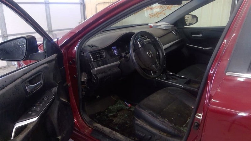 Passenger Headlight Halogen Without Black Trim Fits 15-17 CAMRY 164000