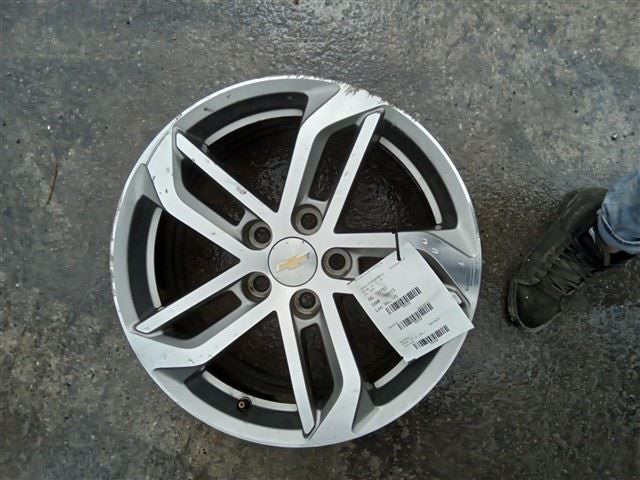 Wheel 18x7 5 Double Spoke Aluminum Opt 5P4 Fits 16-17 EQUINOX 1875448
