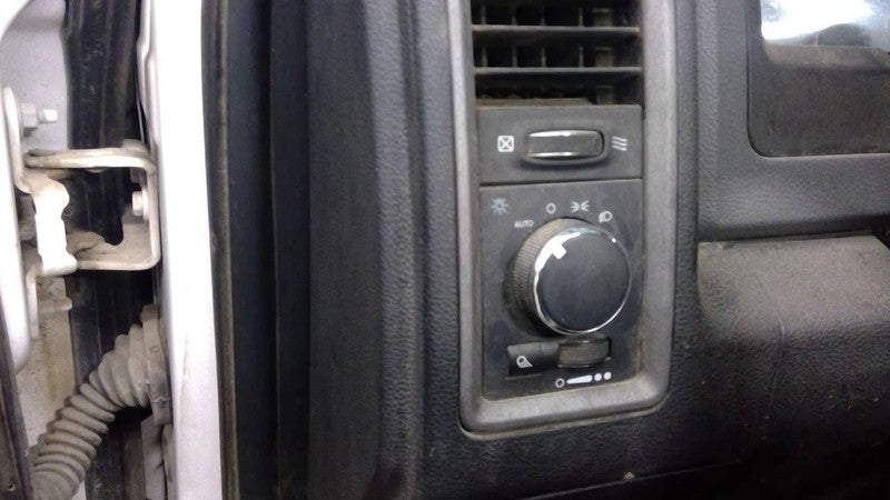 RAM3500   2017 Dash/Interior/Seat Switch 1714175