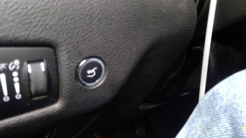 CHEROKEE  2018 Dash/Interior/Seat Switch 1873895