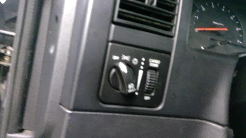 DAKOTA    2002 Dash/Interior/Seat Switch 2028861