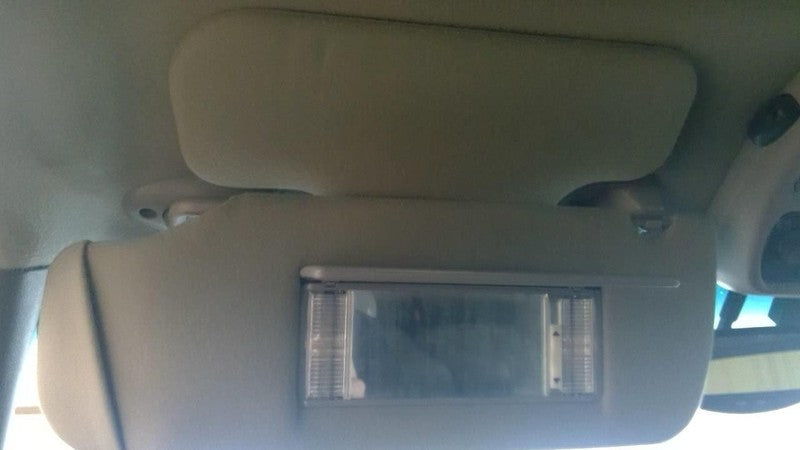 Driver Sun Visor Illuminated Fits 00-03 SUBURBAN 1500 1876133