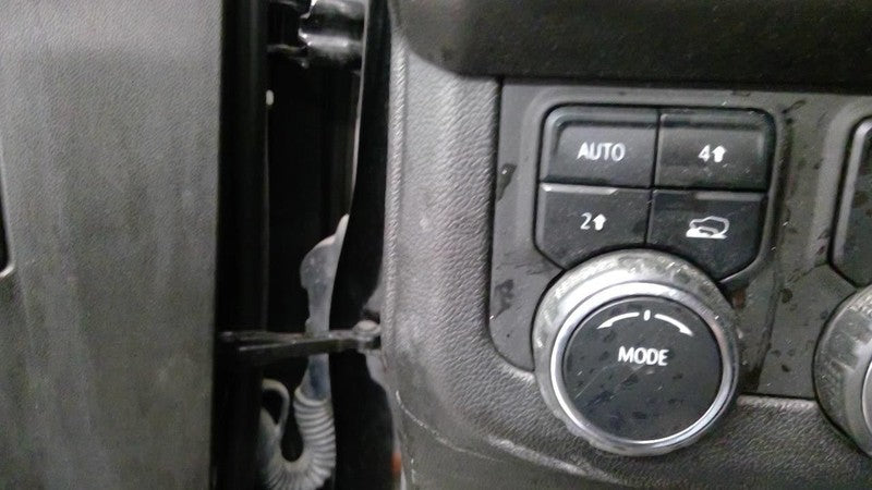 TAHOE     2023 Dash/Interior/Seat Switch 1864454
