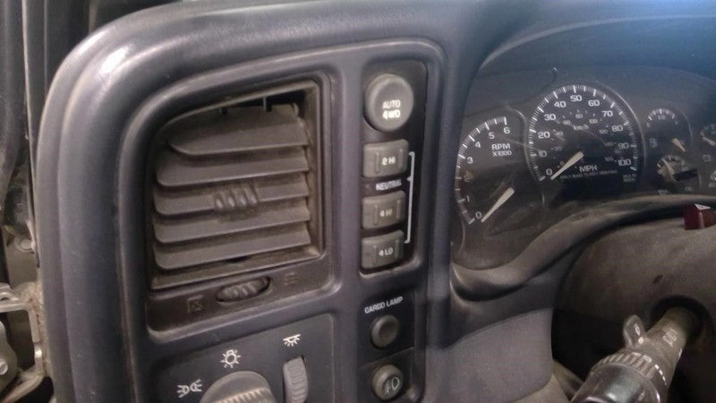 SILVRDO15 2002 Dash/Interior/Seat Switch 1981213