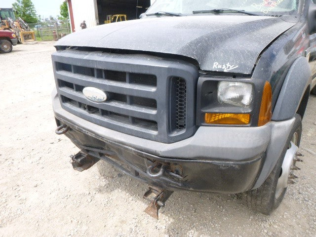 F450SD    2006 Front Door Glass 1384168