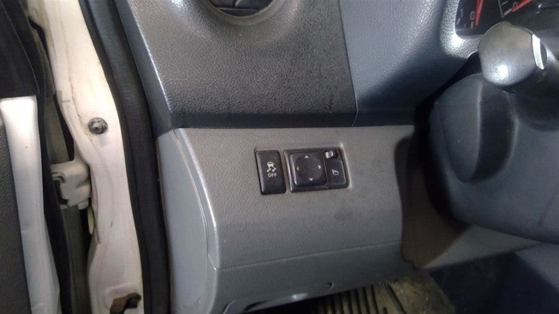 NV200     2013 Dash/Interior/Seat Switch 1636439